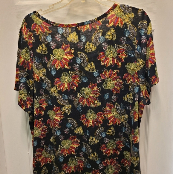 Lularoe classic Tee style Nwot - Picture 3 of 9